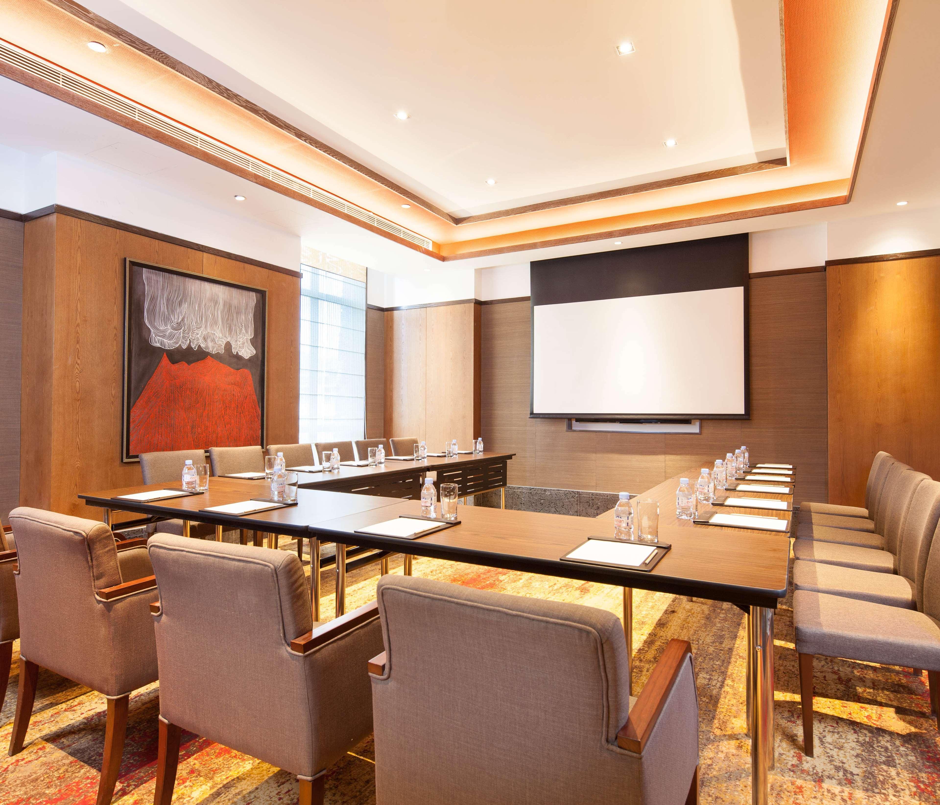 Hilton Garden Inn Shangri-La Zewnętrze zdjęcie