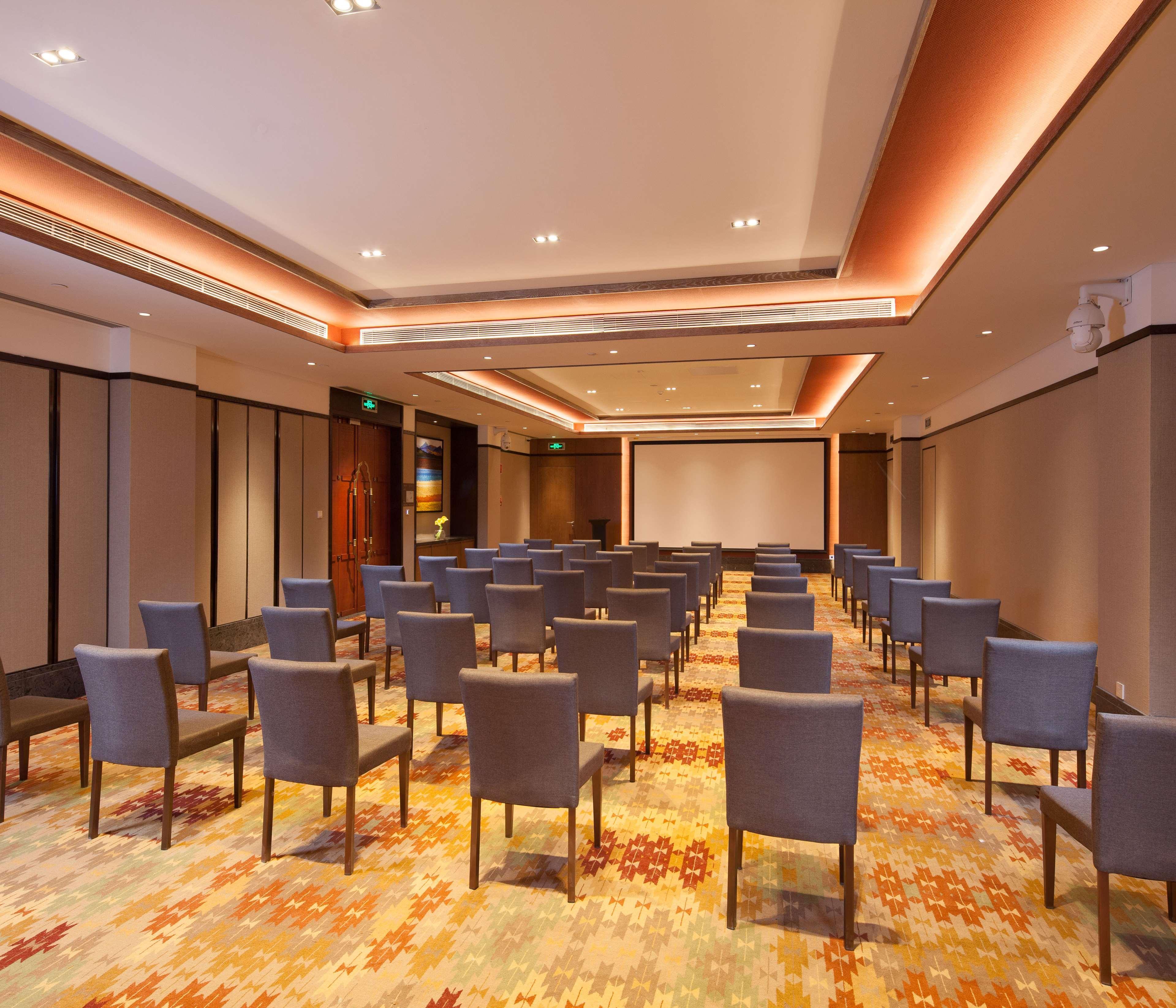 Hilton Garden Inn Shangri-La Zewnętrze zdjęcie